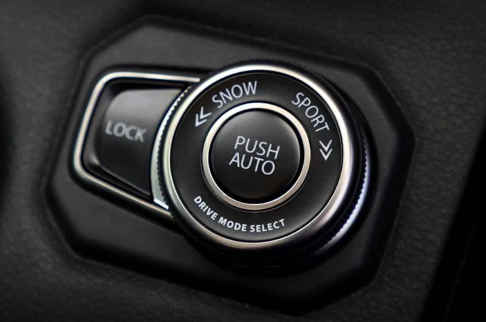 Toyota Urban Cruiser Hyryder - interior 3